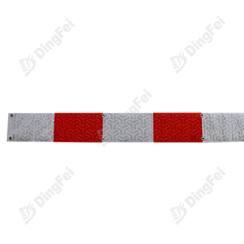 Custom Pattern Reflective Strips For Security Fencing - 